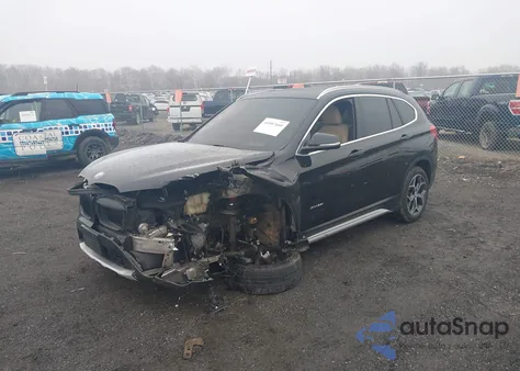 2016 BMW X1 xDrive28I z USA, uszkodzony, nr VIN WBXHT3C33G5E47989